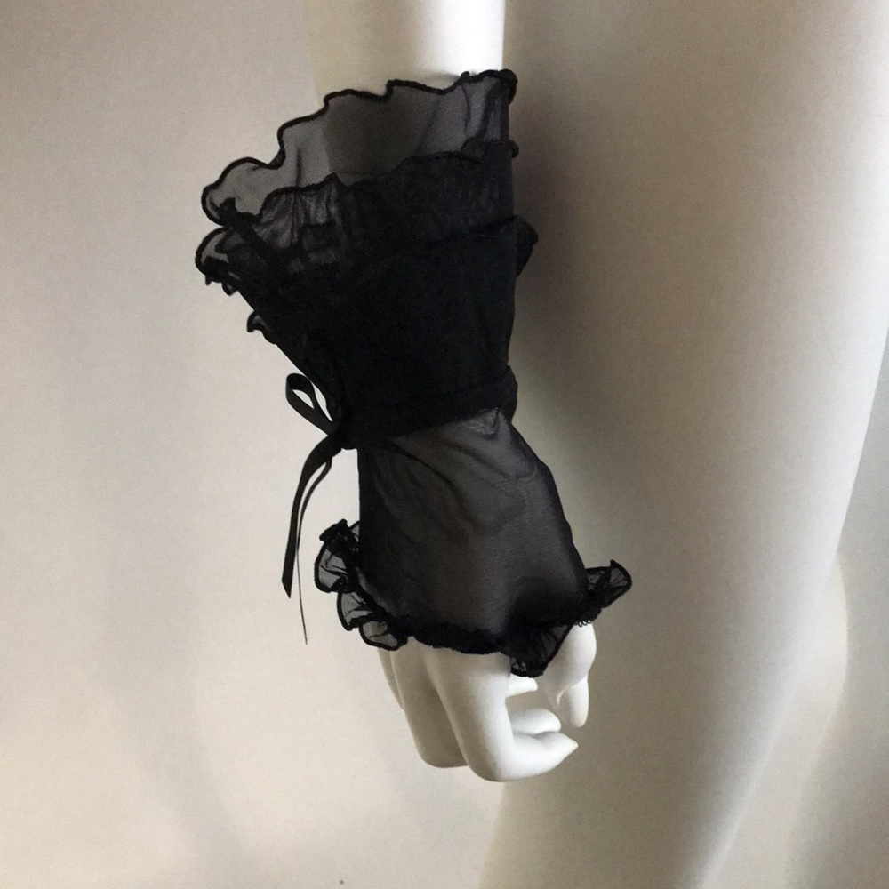 Women’s Black Mesh Cuffs, Excellent Condition, 0/S